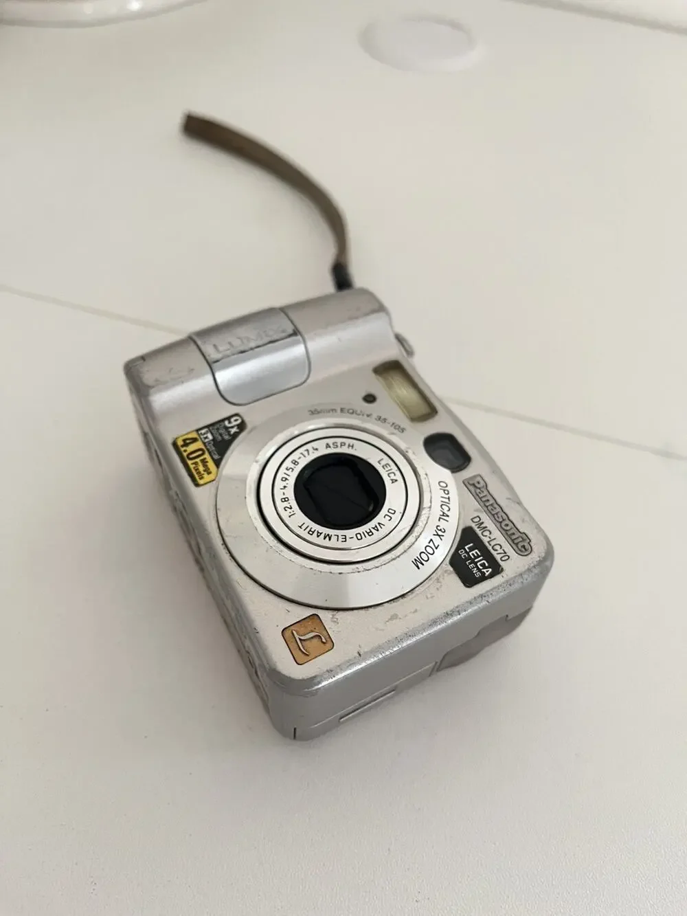 Panasonic Lumix DMC-LC70 4.0MP 9X Opt Zoom Compact Digital Camera NEEDS MEMORY C